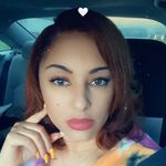 Joni Chandler - @d_clutter_diva - Instagram