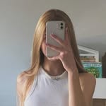 Joni Fox - @joni_fox_chasingparis - Instagram