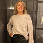 Joni Harding - @joni.harding - Instagram