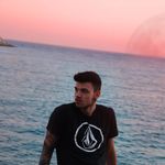 Jon Iker - @joniker_r - Instagram