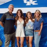 Joni Meade - @jonimeade - Instagram