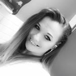 Joni Wyatt - @joniwyatt23 - Instagram