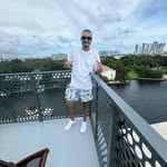 Jonny Cruz - @jonnyalecr18_ - Instagram