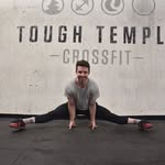 Jordan Becker - @ilikestretchypants - Instagram