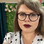 Jordan Holcombe - @hereliesjordan - Instagram