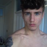 Joshua Roche - @cavemanwmunchies - Instagram