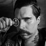 Josue Roman - @retro_spective_store - Instagram