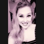 Mandy Joy De Vries - @the.awkward.rt - Instagram