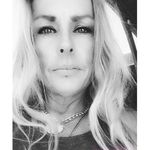 Joy Hobbs Weinzierl - @moderdayhippiechic - Instagram