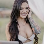 Joy Rossignoli - @joylaynee - Instagram