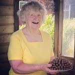 Joyce Barber - @joyceb1927 - Instagram