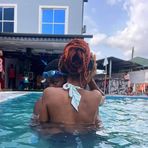 Joyce Bassey - Facebook