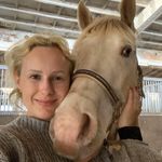 Joyce Easton - @joyceeaston2020 - Instagram