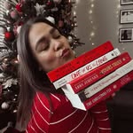 Joyce Fuica Wang - @joyce.reads.books - Instagram
