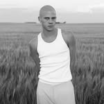 @juanlarrazabal.ph - Instagram