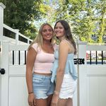 julia - @julia_.hanson - Instagram
