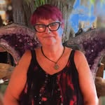 Judith keyes - @the_crystal_enchanted_garden - Instagram