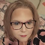 Julee White - @jwsweetpea20 - Instagram