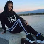 Jules - @julesbenson__hr.ta - Instagram