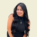 Jules | Millennial Creator - @jules.gonzalez._ - Instagram
