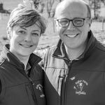 Dave and Jules Hardy - @eskerfarmdaffs - Instagram