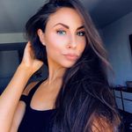 𝑱𝒖𝒍𝒊𝒆 𝑹𝒊𝒄𝒉𝒂𝒓𝒅𝒔 - @juliexrichards - Instagram