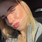 Julia Albert - @juliaalbertt - Instagram