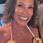 Julie Applegate Neuberger - @julzneuberger - Instagram