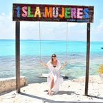 Julie Bartholomew - @julieb916 - Instagram