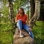 Julia Bollinger - @julezhoch3 - Instagram