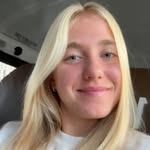 Julie Bonham - @julieb_11 - Instagram