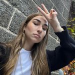 Julia Britt - @juliabrittt2 - Instagram