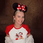 Julia Broadway - @julias.disney.life - Instagram