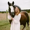 Julia Broadway - @jkindlesparker - TikTok