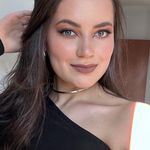 Julia Buist - @julia.buist - Instagram