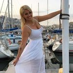 juliaburdette - @juliaburdette1 - Instagram