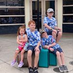 Julie Burnham - @julie.burnham.35 - Instagram