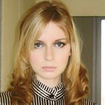 Julia Burnside - @burnside.julia - Instagram
