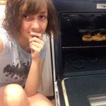 Julia Bustos - @unicornwithtnt - Instagram