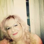 Julie Cates - @julie_cates - Instagram