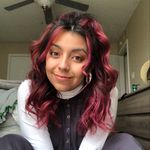 Julia Chavarria - @mellowpeacheshandmade - Instagram