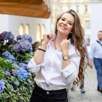 Julia Christmas - Facebook