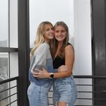 Lydia + Julia - @lydiaandjuliascloset - Instagram