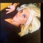 Julie Comeau Public Figure - @jl_comeau - Instagram