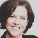 Julia A Corcoran - @missjuliasbookshelf - Instagram