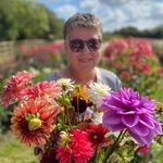 Julia Cottrell - @julia.cottrell.68 - Instagram