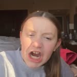 Julia couch - @julia_291119 - Instagram
