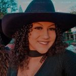 Julia Cruz - @juliacruz8814 - Instagram