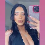 Julia Cruz - @juliaa.stones - Instagram