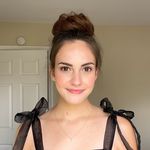 Julia Davis - @julia_adavis - Instagram